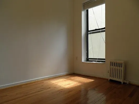 Rented by R New York | media 23