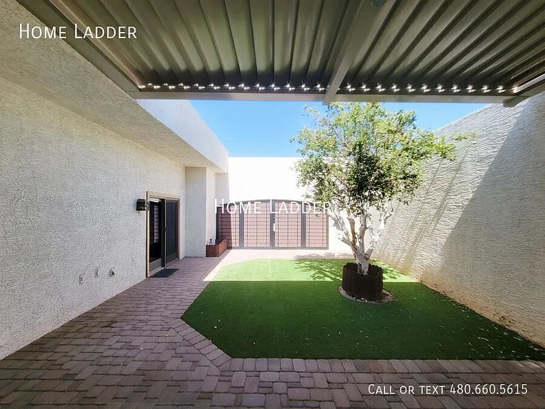 2514 N 62nd St — Photo 37