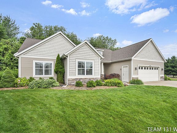 3rd image of 10778 Bridgewater Dr