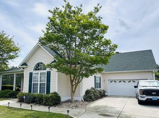 310 Divot Ct, Swansboro, NC 28584