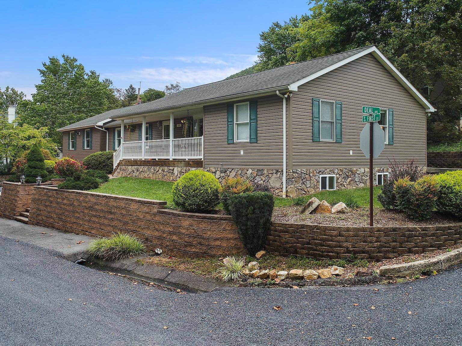 200 S 1st St, Lavale, MD 21502 Zillow