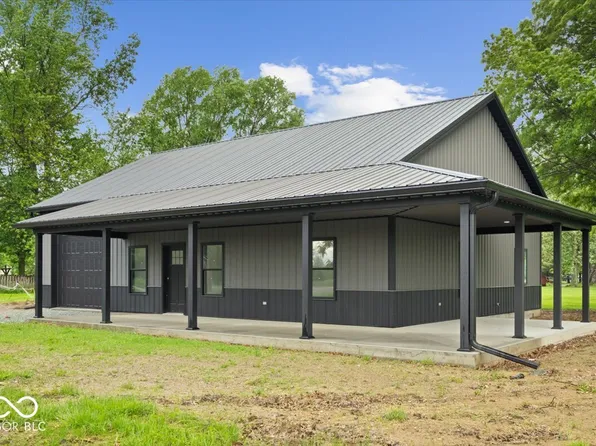 8237 S 100 E, Markleville, IN 46056