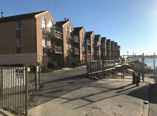 199 Cross St, Bronx, NY 10464
