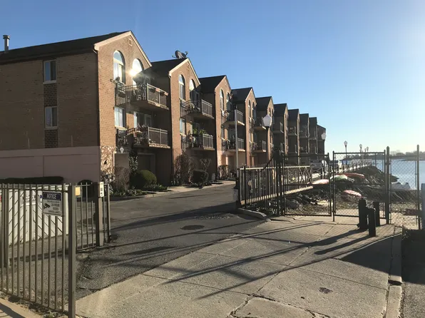 199 Cross St, Bronx, NY 10464