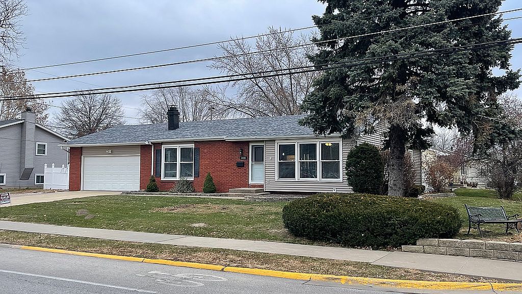 3338 Kennedy Dr, East Moline, IL 61244 Zillow