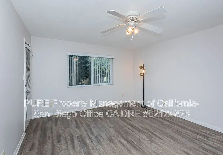 7405 Charmant Dr #2122 — Photo 12