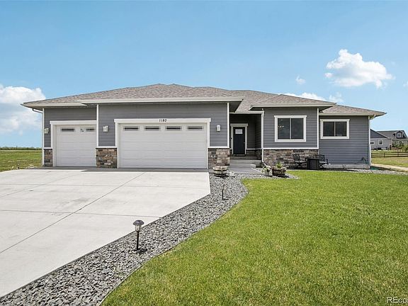 2nd image of 1180 Antelope Drive W