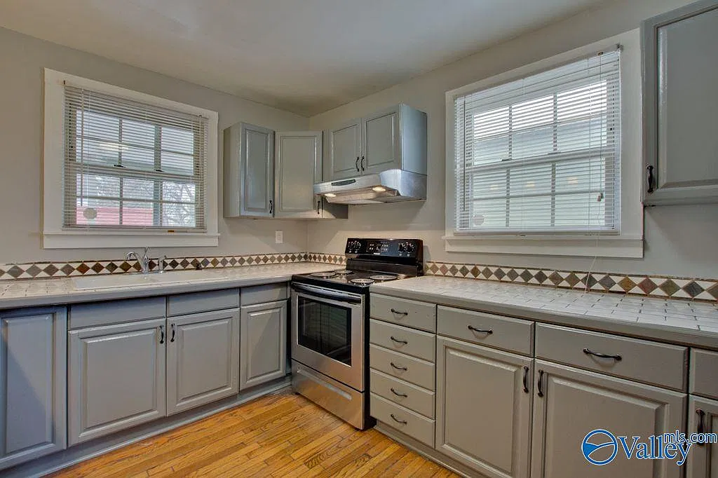 3 bed, 2.0 bath, 1505 sqft, $1,200 — Photo 4