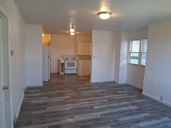 621 SW 3rd St APT 1