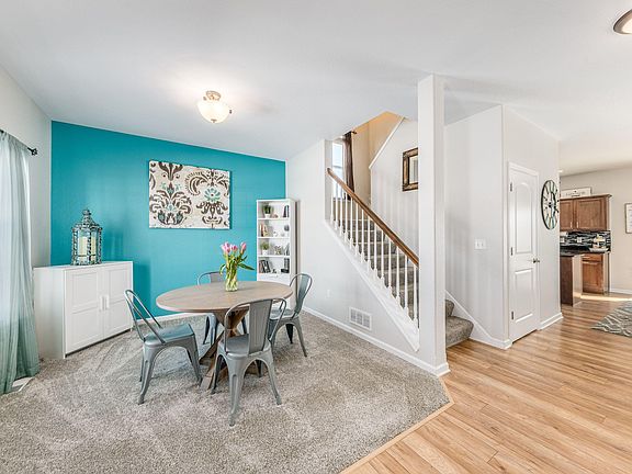 3rd image of 832 Leeds Dr