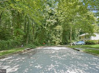 9515 Piscataway Rd, Clinton, MD 20735