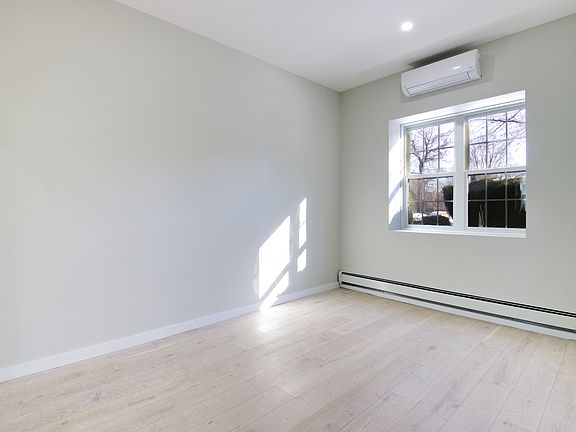 5th image of 829 Greenwood Ave #1I