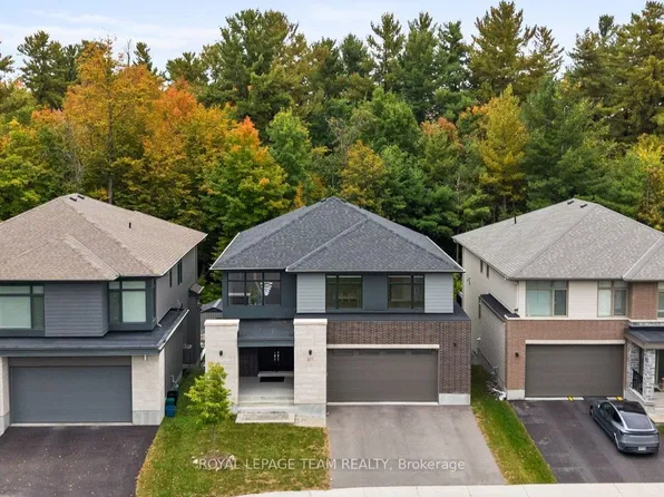 217 Ketchikan Cres, Ottawa, ON K2T 0S3