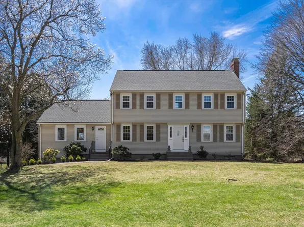 10 Dopping Brook Rd, Sherborn, MA 01770