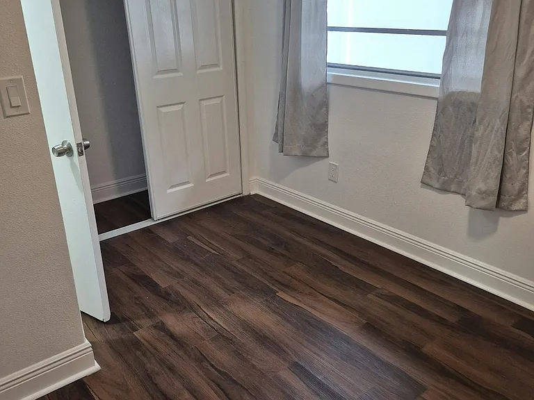 1402 E Bougainvillea Ave — Photo 14