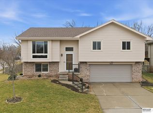 3503 S 152nd St, Omaha, NE 68144