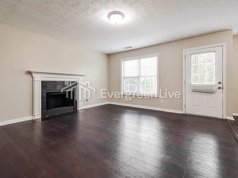 3689 Patti Pkwy — Photo 10