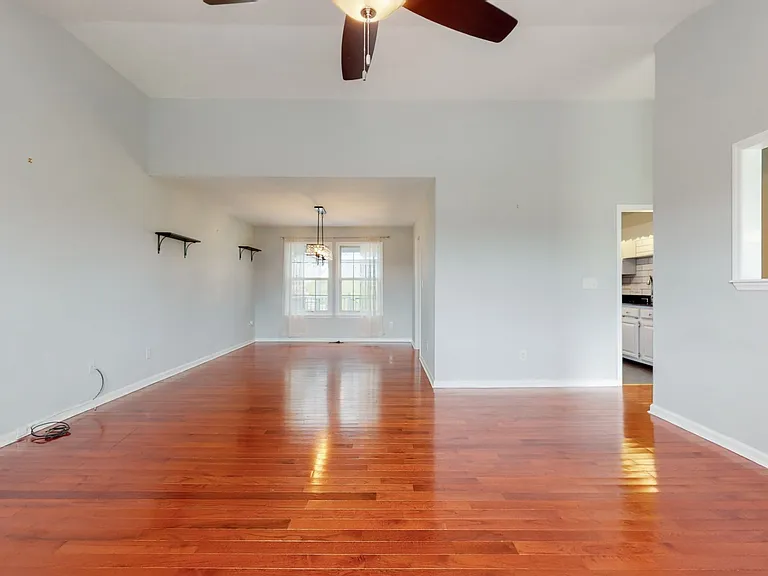 1504 Potter Dr — Photo 7