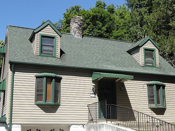 2nd image of 992 Vallamont Dr