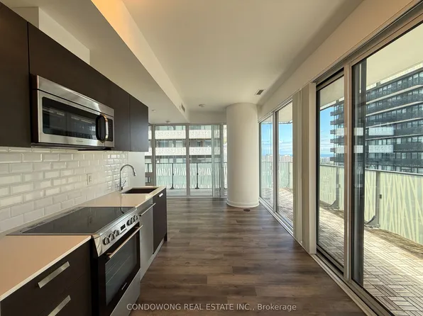 42 Charles St E, Toronto, ON