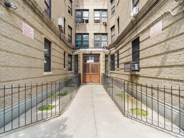 1711 Davidson Avenue #6J, Bronx, NY 10453