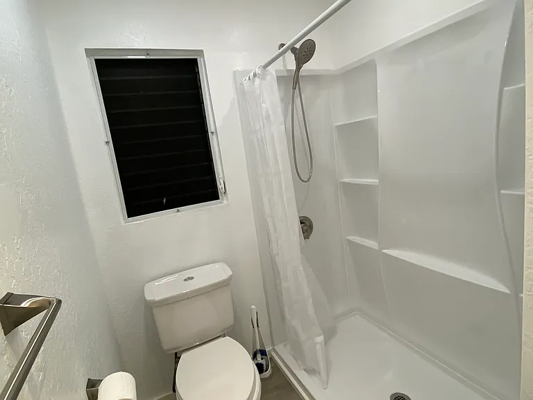 402 E Lanikaula St #A — Photo 28