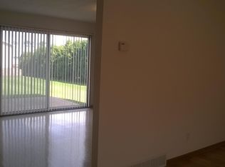 4672 Brompton Dr, Blasdell, NY 14219