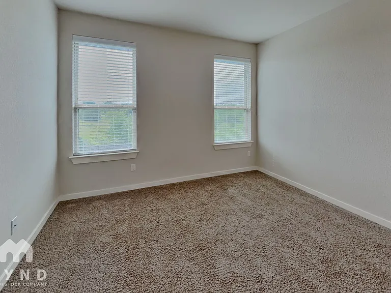 16304 Travesia Way — Photo 14