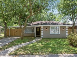 820 N Robertson St, Chalmette, LA 70043