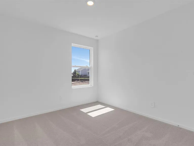5540 Sapote Ct — Photo 16