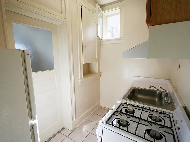 1415 E 9th Ave #3 — Photo 5