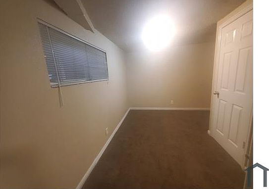 4th image of 3650 W Toulouse St #B