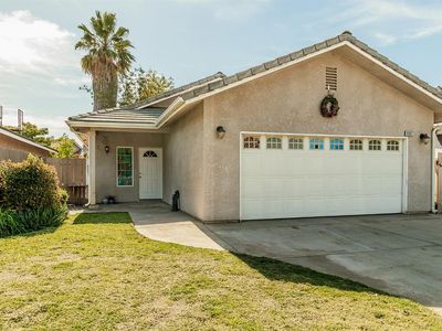 6687 N Jeanne Ave, Fresno, CA, 93722