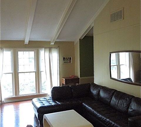 Vaulted ceilings 
