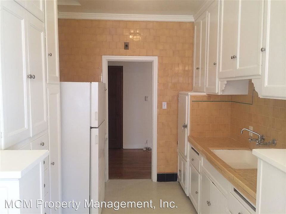 1st image of 372 S Cochran Ave APT 8
