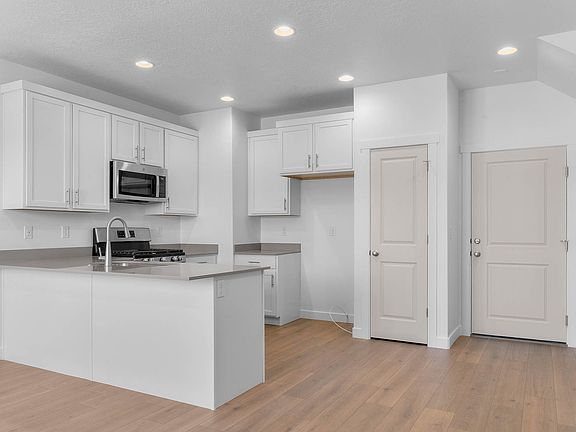 6th image of this home