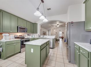 1002 Fredonia Dr, Forney, TX 75126