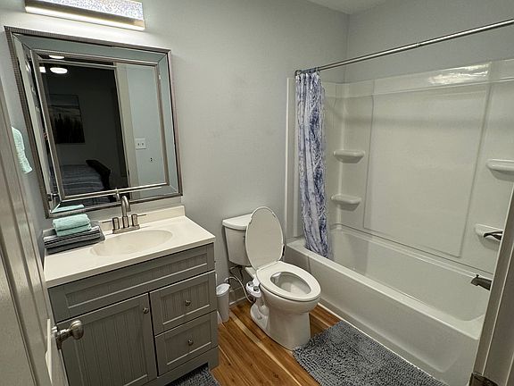 4th image of 282 Washington Ave #1