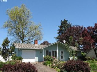 33617 Paiute Ln, Eugene, OR 97408