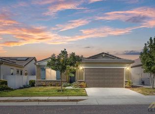 10020 Francois Ln, Bakersfield, CA