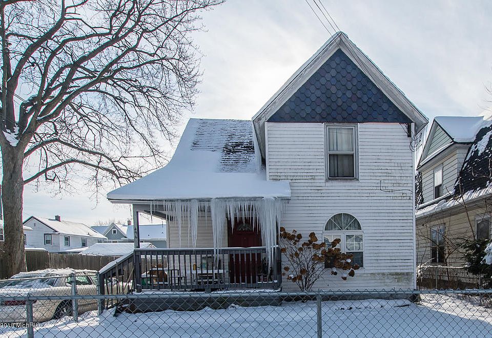 1st image of 496 Capital Ave NE