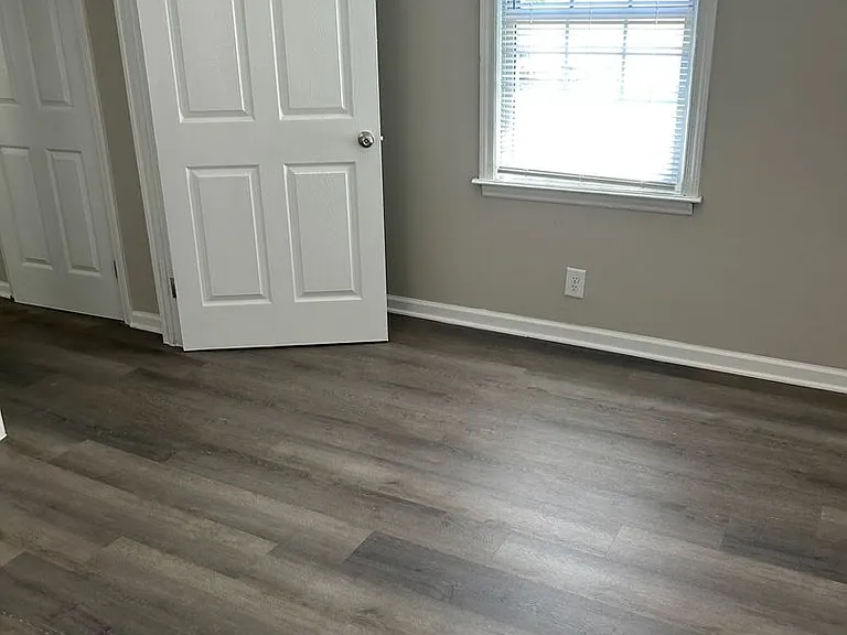 1004 Cayuga St — Photo 9