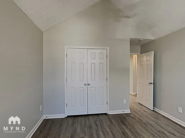 2079 Sugar Creek Falls Ct SE — Photo 11