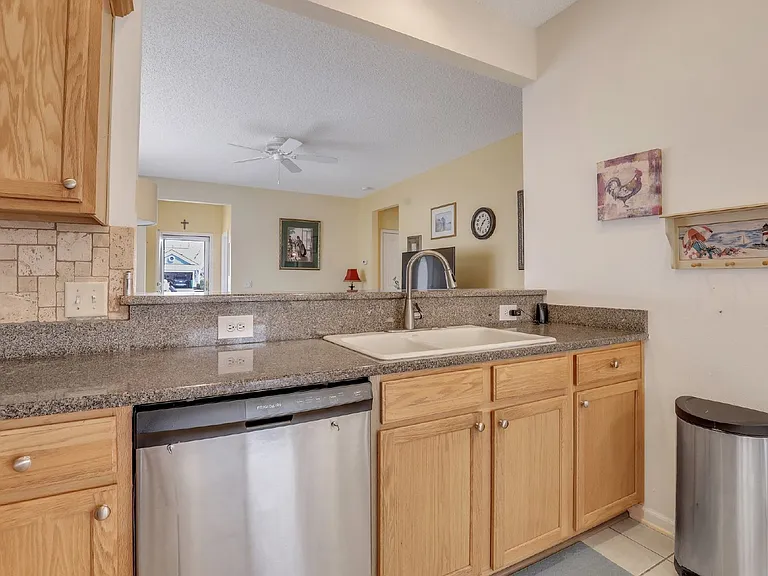 16 Plum Ct — Photo 21