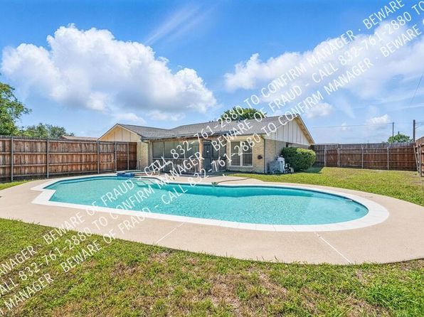 2941 Landershire Ln