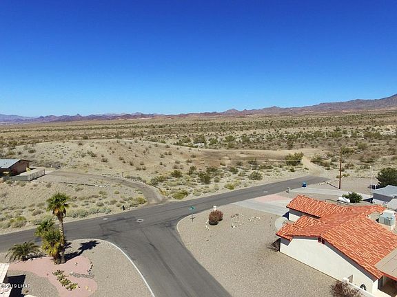 4th image of 3512 Desert Rose Dr