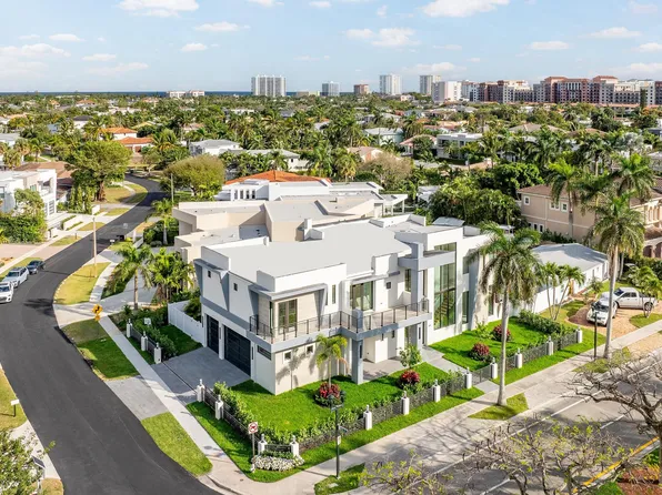 498 NE Mizner Boulevard, Boca Raton, FL 33432
