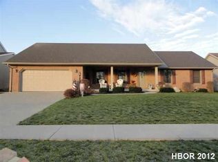 1920 Nicklaus Dr, Findlay, OH 45840