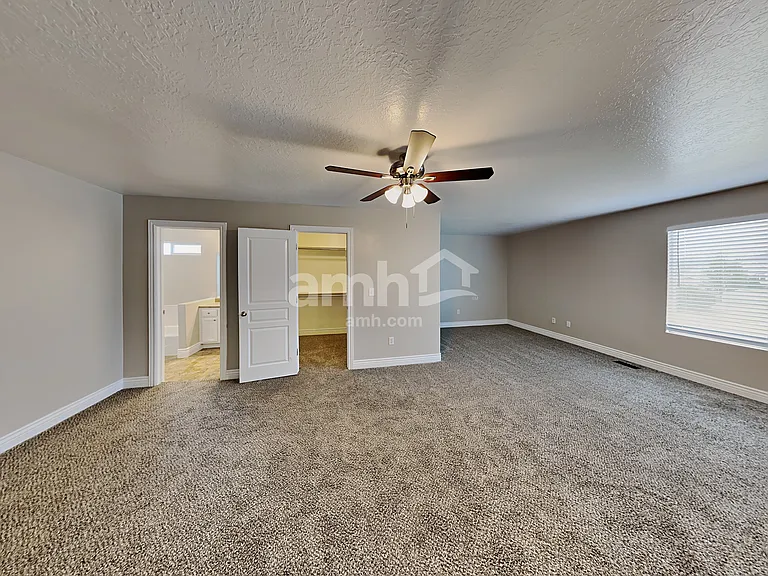 1460 S Heather Ln — Photo 10