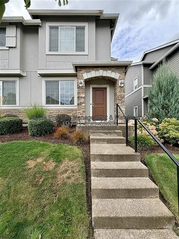 2 bed, 2.5 bath, 1384 sqft, $2,575 — Photo 1